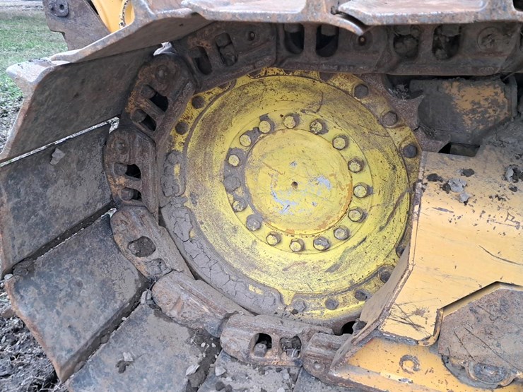 2016-deere-700k-image-29