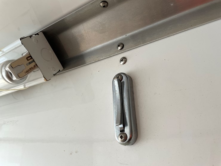 #1397-•-2001-karavan-expedition-trailer-(no-title)-(of)-image-66