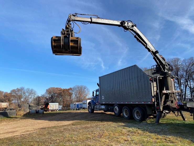 #207-•-2015-mack-grapple-truck-(has-wi-title)-(colfax,-wi)-image-5