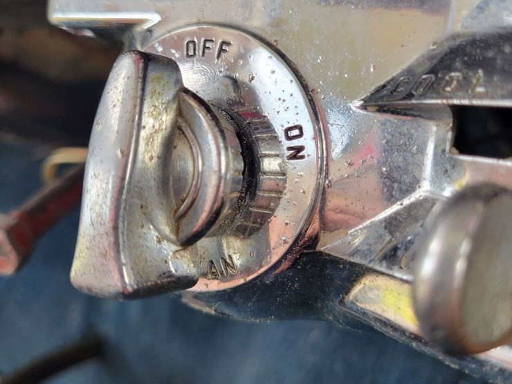 1951-dodge-sedan-image-73