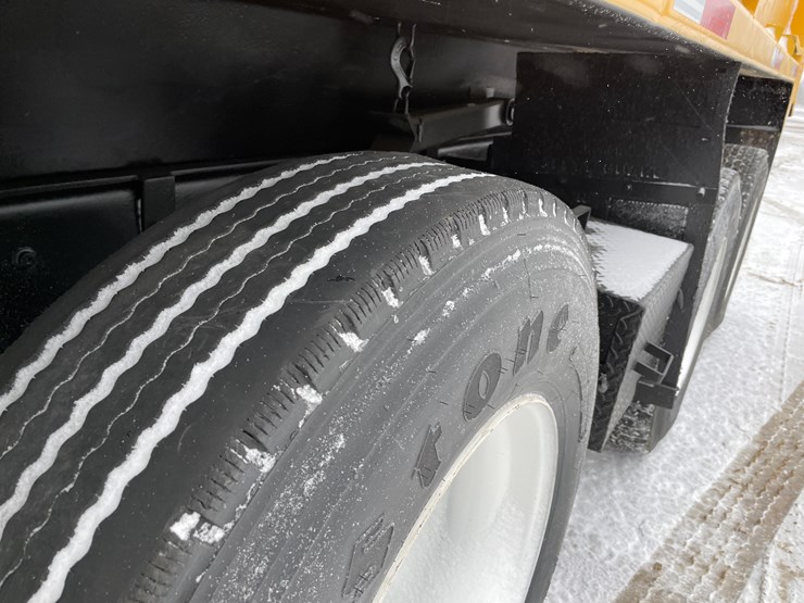 #234-•-2005-international-tri-axle-dump-truck-(has-wi-title)(mosinee,-wi)-image-40