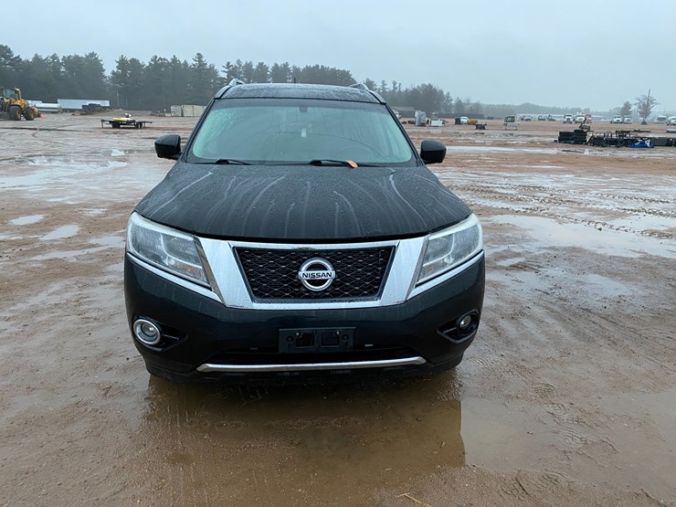 2014-nissan-pathfinder-image-8