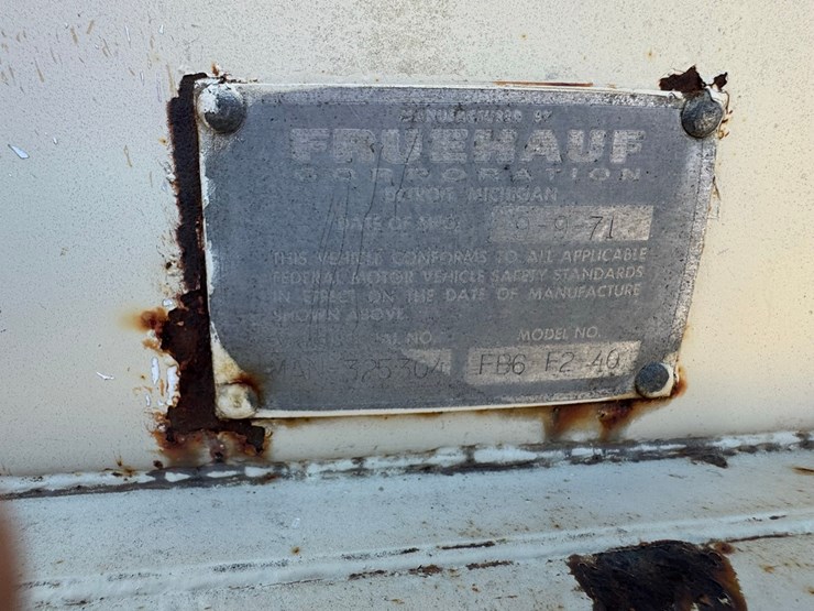 1972-fruehauf-storage-trailer-image-4