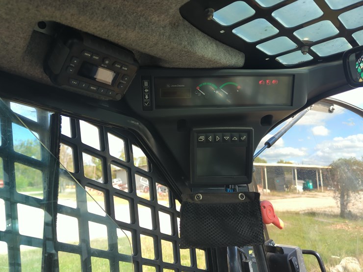 2023-deere-333g-image-14