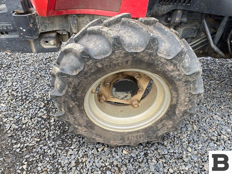 mccormick-x4.30v-tractor-image-15