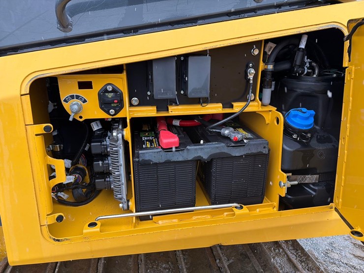 2022-deere-450k-image-19