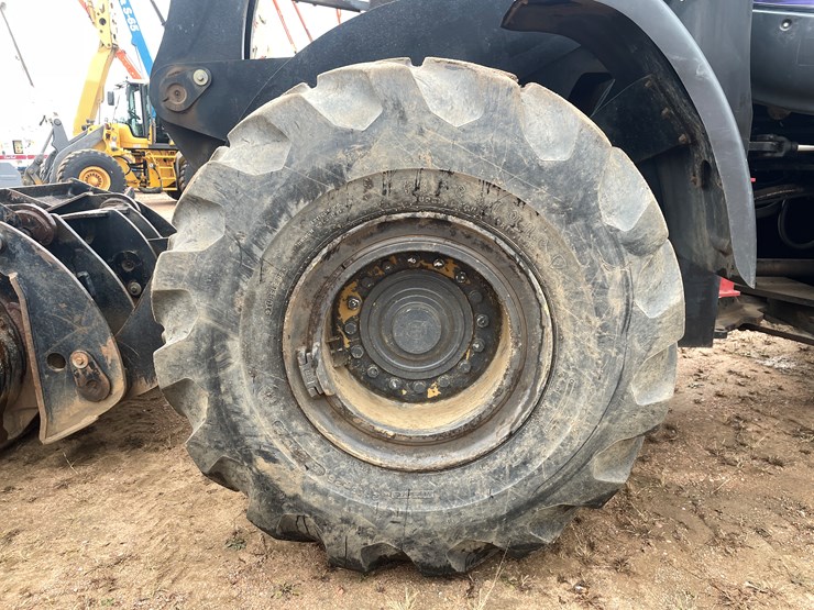 2011-case-821f-image-9