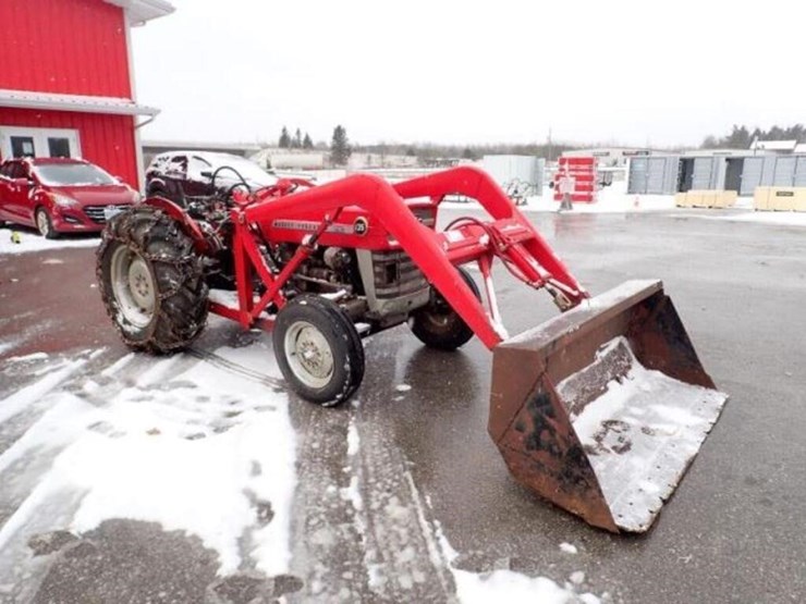 massey-ferguson-135-image-3