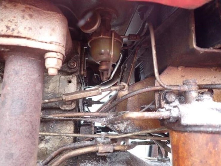 massey-ferguson-135-image-36