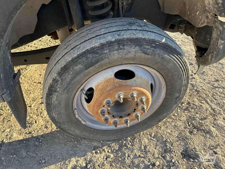 2019-ford-f550-image-39