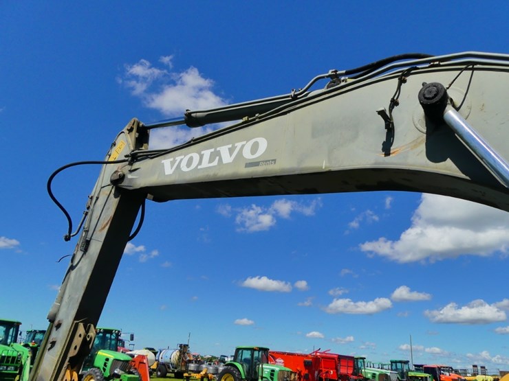 volvo-ec220dl-image-10