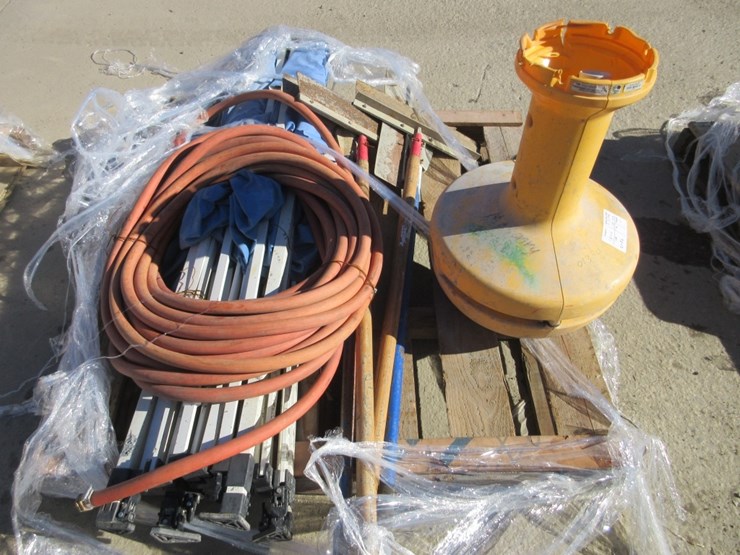 lot-of-misc-items,-image-1