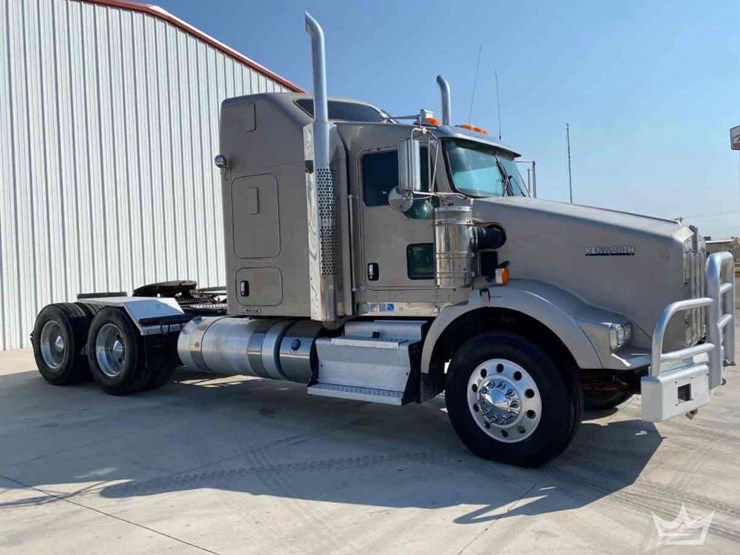 2012-kenworth-t800-image-2