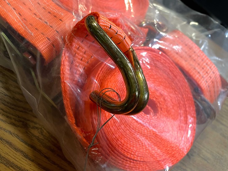 #8670-•-(2)-ratchet-straps,-1-1/2"-wide-x-15'-long-(pr11)-image-3