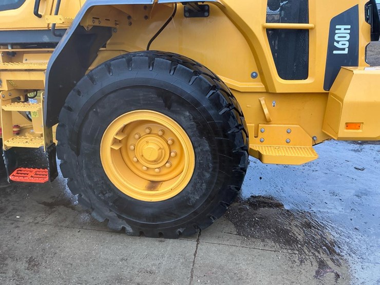 2022-volvo-l60h-image-43