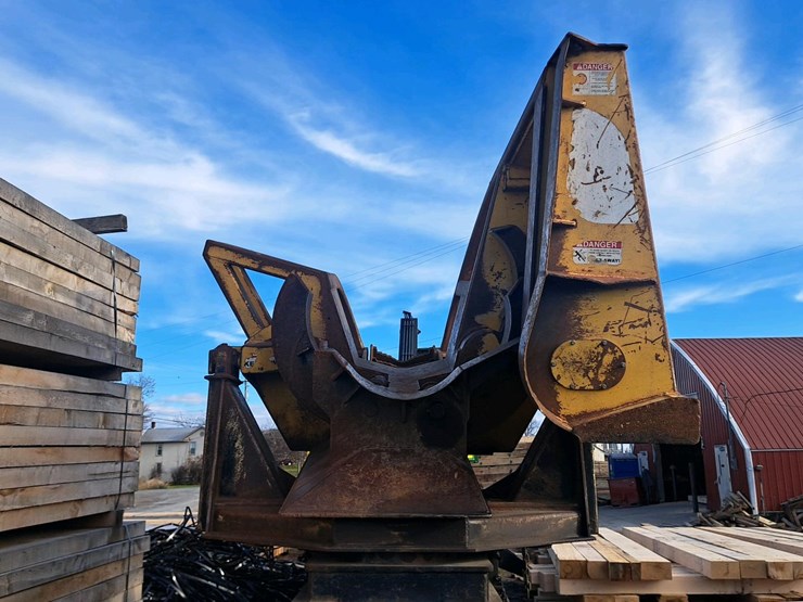 2015-deere-437d-image-25