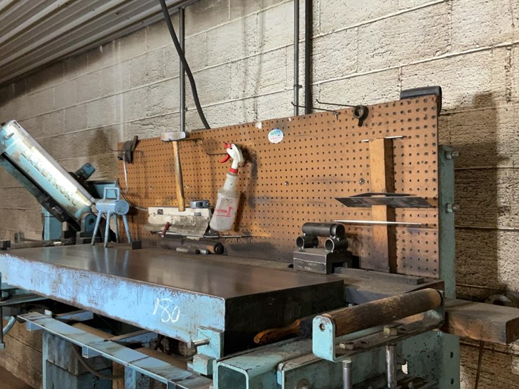 #180-•-armstrong-leveling-bench-and-roller-image-16