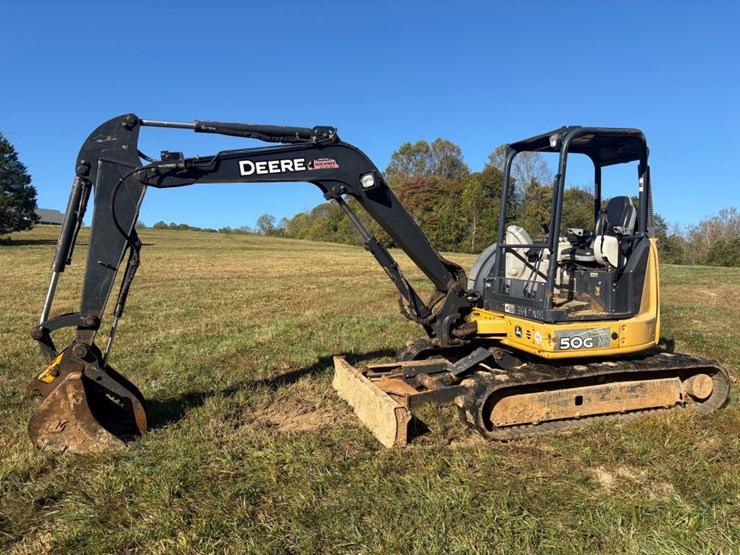 2017-deere-50g-image-1