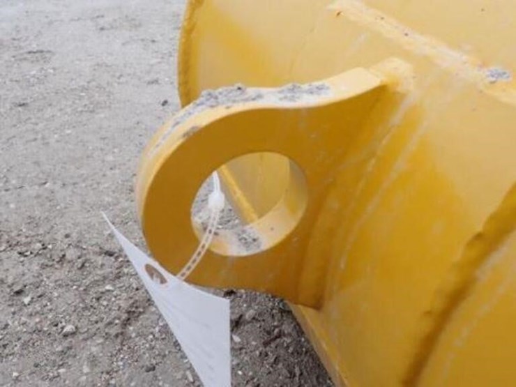 caterpillar-303.5-image-10