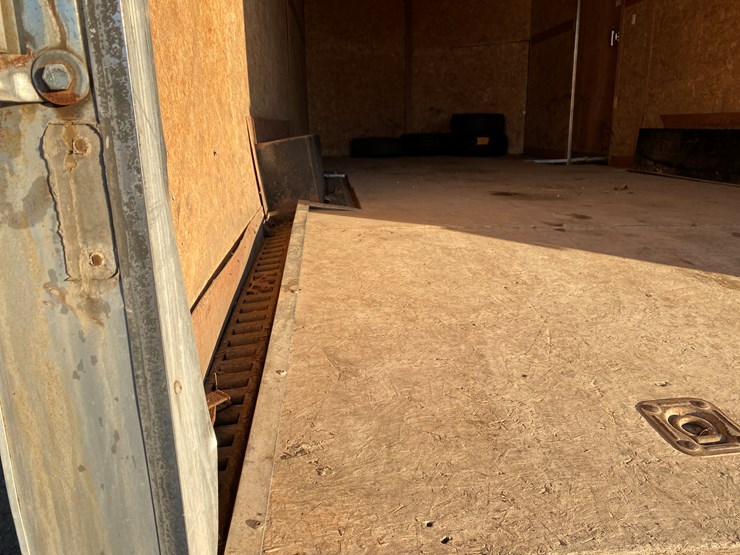 #322-•-2017-stealth-enclosed-trailer-(has-wi-title)(mosinee,-wi)-image-20