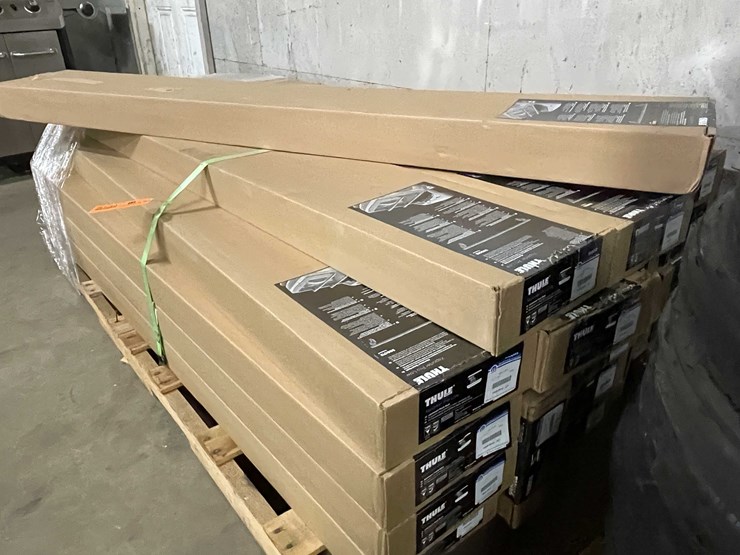 #8733-•-(18)-thule-truck-racks-(f)-image-5