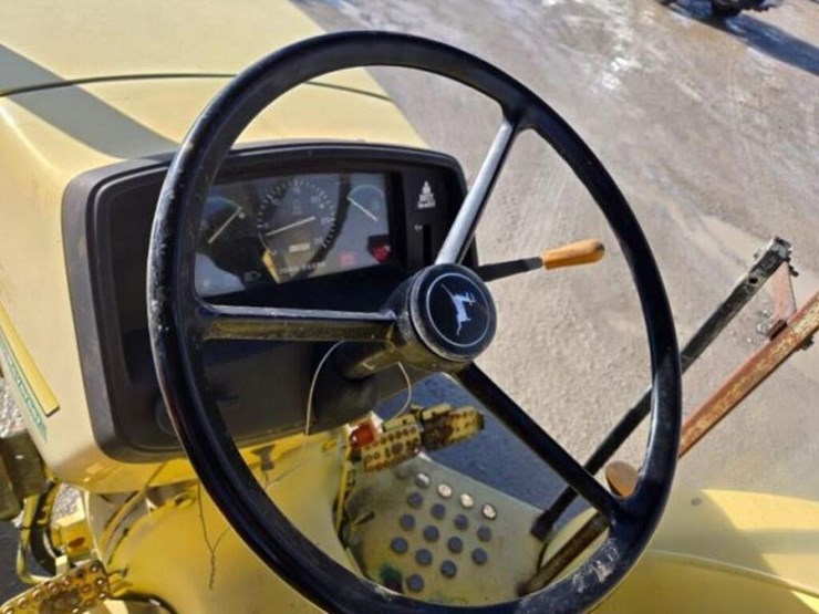 2000-john-deere-5205-image-18