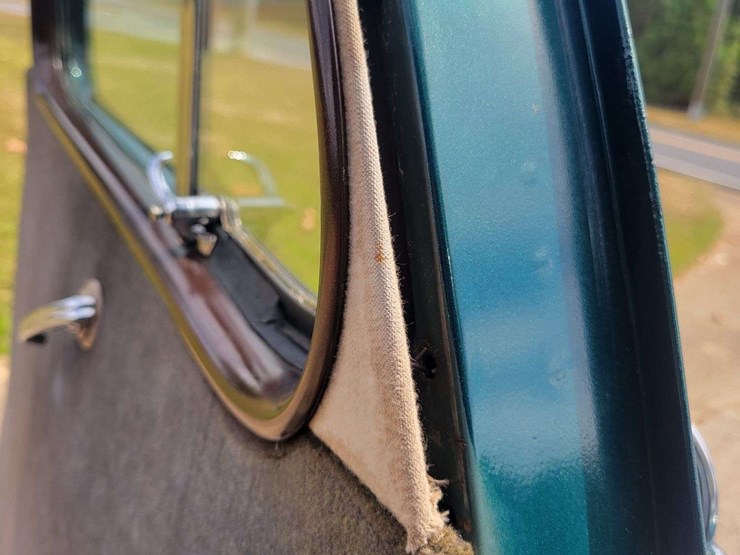 1940-ford-sedan-image-78