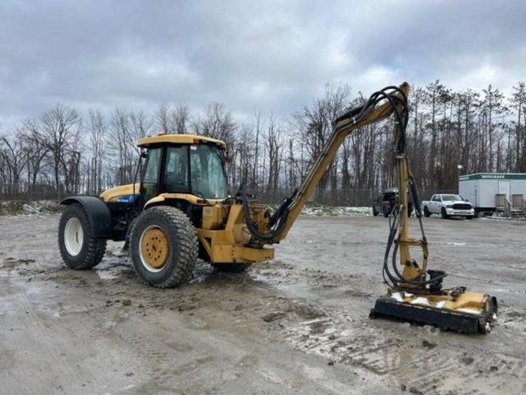 2008-new-holland-tv145-image-4