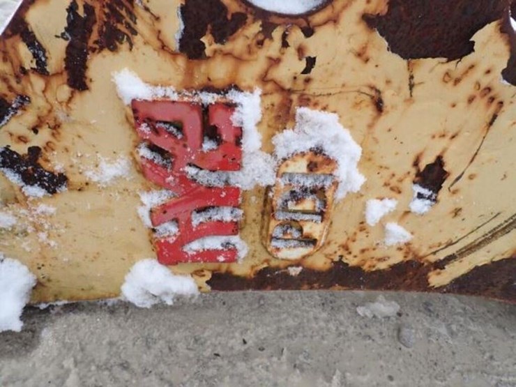 komatsu-pc200-image-2