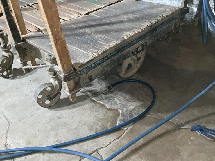 #174-•-lumber-carts-image-3