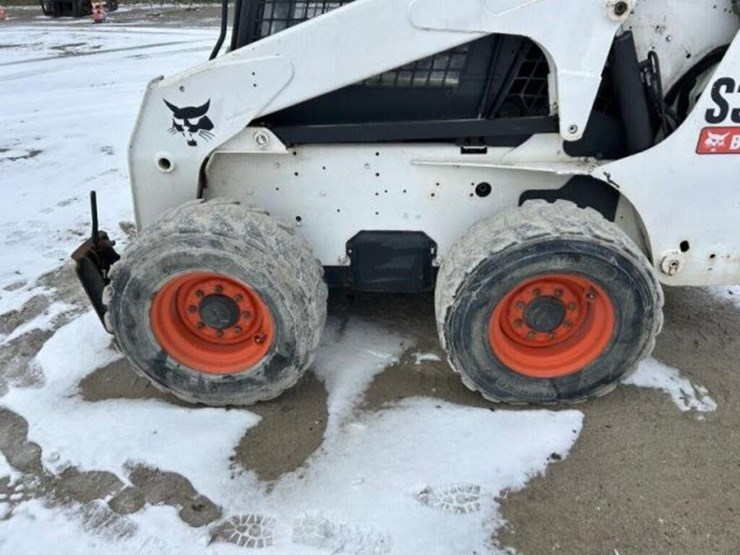 2010-bobcat-s300-image-24