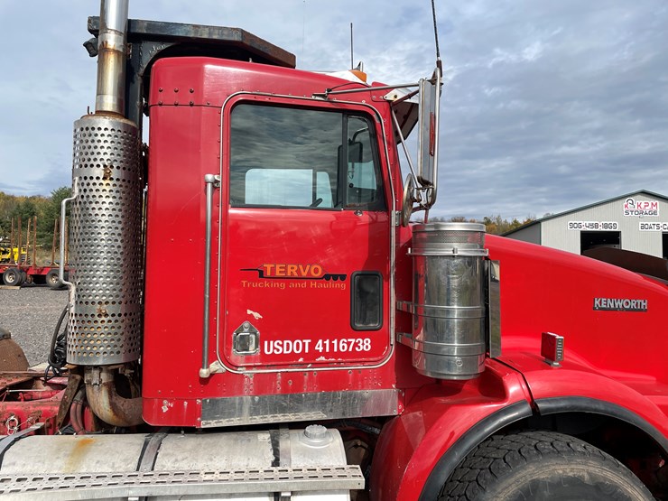 #208-•-2004-kenworth-semi-tractor-truck-(has-mi-title)-(greenland,-mi)-image-18