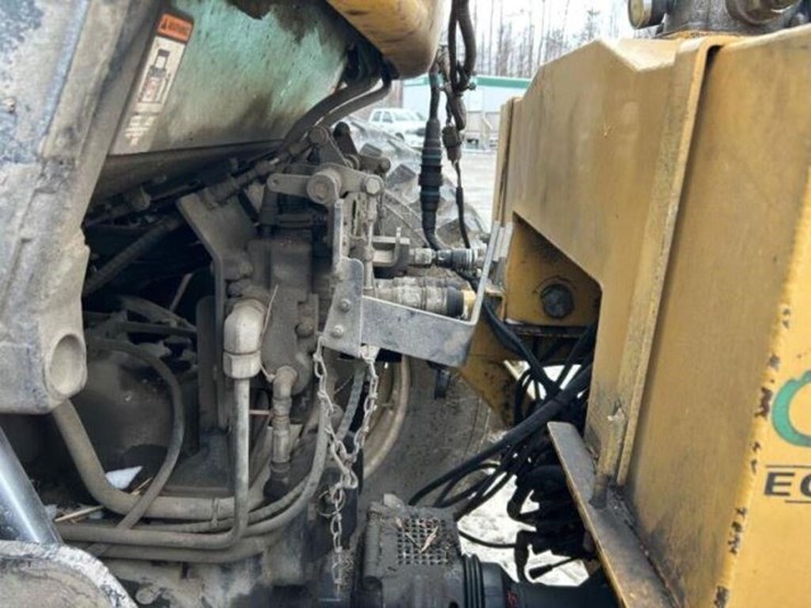 2008-new-holland-tv145-image-40