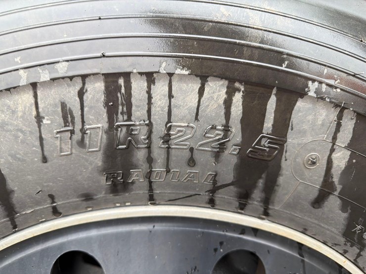 2024-mack-pi64t-pinnacle-truck-tractor-vn:1m1pn4gy4rm014914-image-23