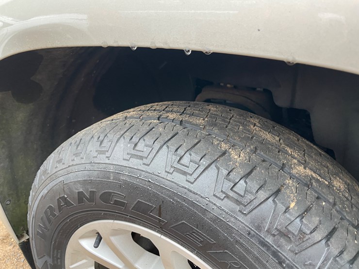 2015-gmc-yukon-slt-image-18