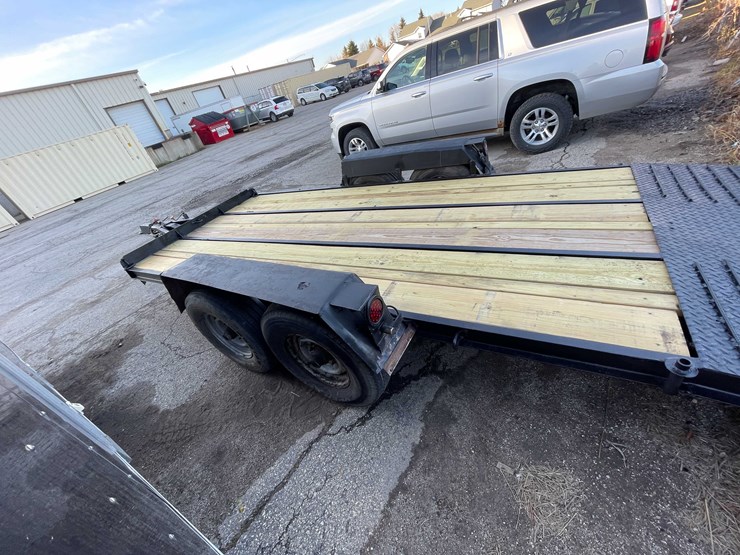 #1394-•-17'-tilt-deck-(no-title)-(of)-image-7