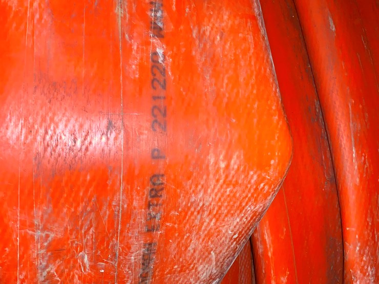 #8493-•-section-of-7-1/4"-mandals-dragman-extra-p-hose-(new-holstein,-wi)-image-5