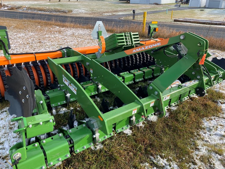 #1145-•-2023-unused-amazone-catros-4003-3-point-compact-disc-(waldo,-wi)-image-26