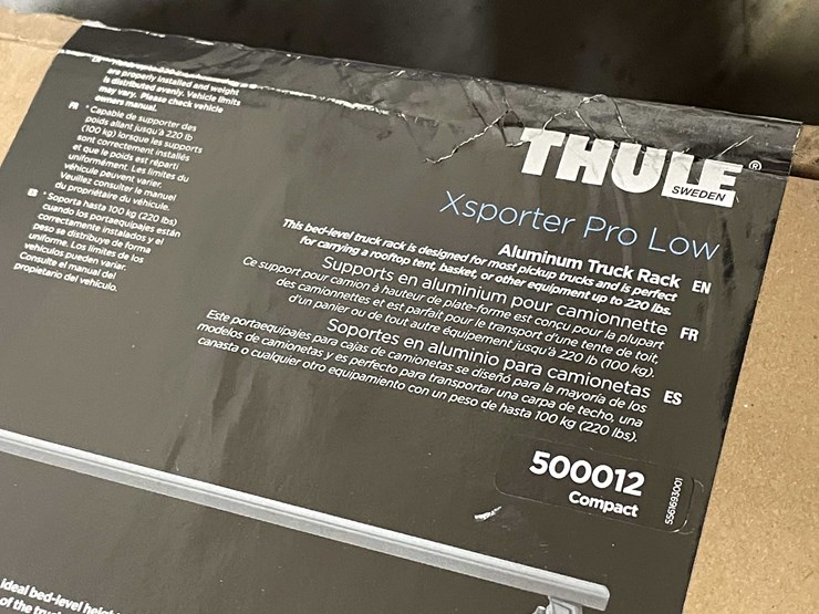 #8733-•-(18)-thule-truck-racks-(f)-image-3