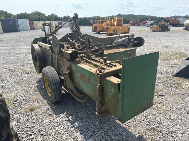 john-deere-24t-image-18