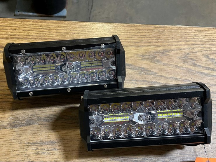 #8649-•-(2)-led-6-1/2"-long-work-lights,-12/24vdc-(pr11)-image-1