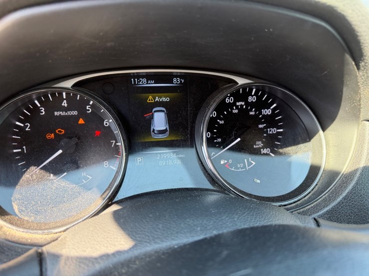 2016-nissan-rogue-image-15