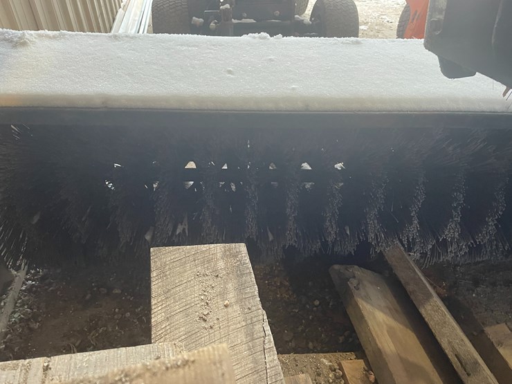 kubota-bx2680-image-34