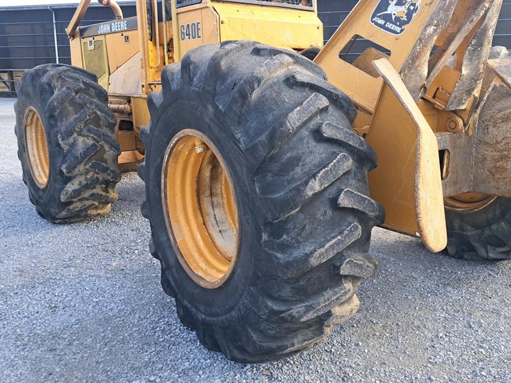1994-deere-640e-image-37