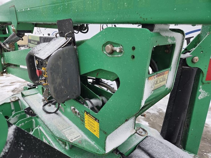 2019-jlg-t500j-image-32