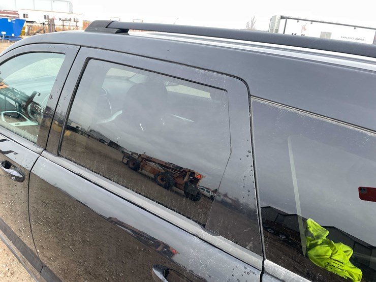 2013-dodge-journey-image-39