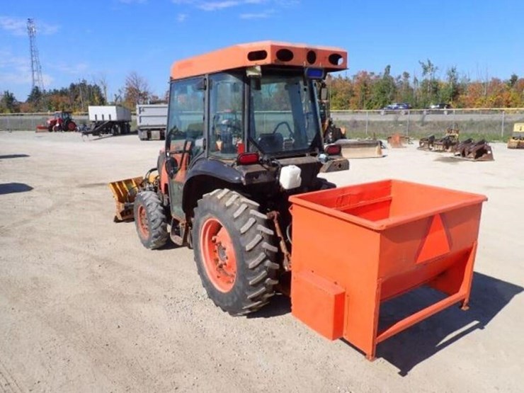 2008-kubota-m7040d-image-7