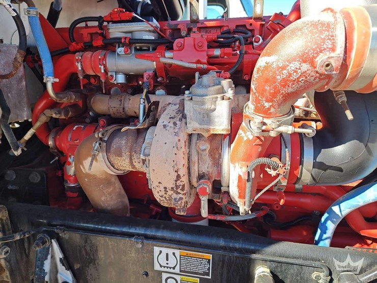 2018-peterbilt-389-image-16