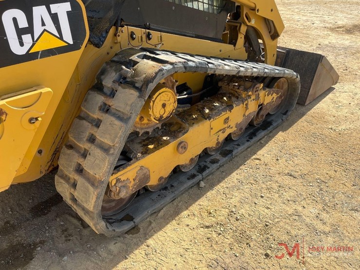 2017-caterpillar-299d-image-11