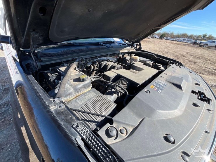 2016-chevrolet-tahoe-image-9